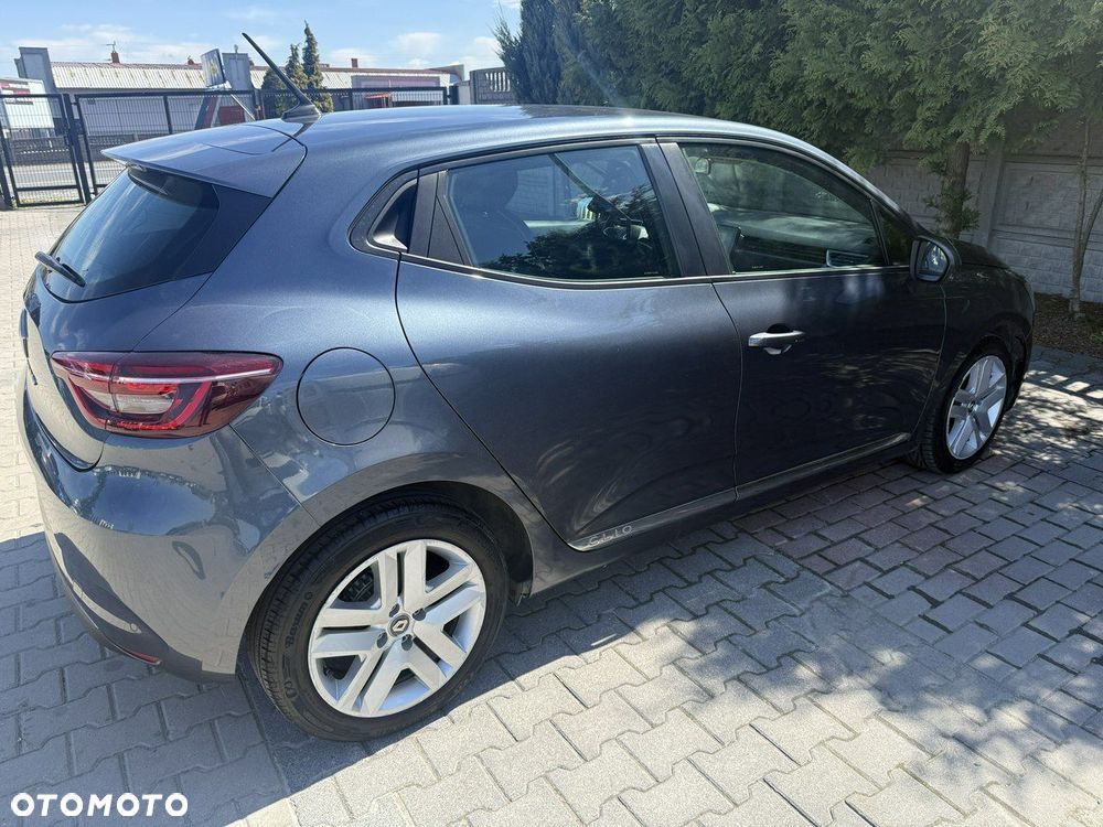 Renault Clio - 6