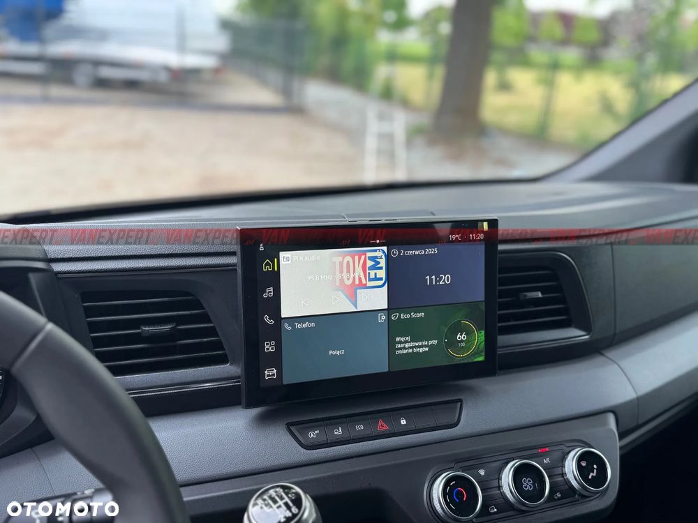 Renault MASTER Nowy Kontener + Winda 750KG - 14