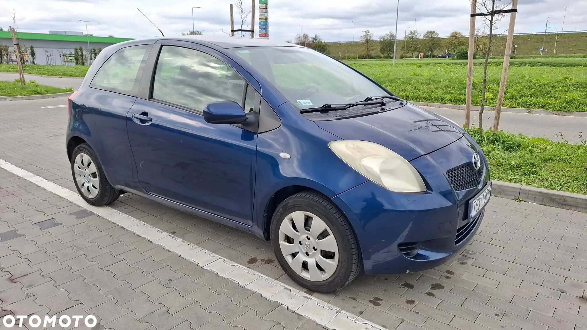 Toyota Yaris 1.0 Luna - 1