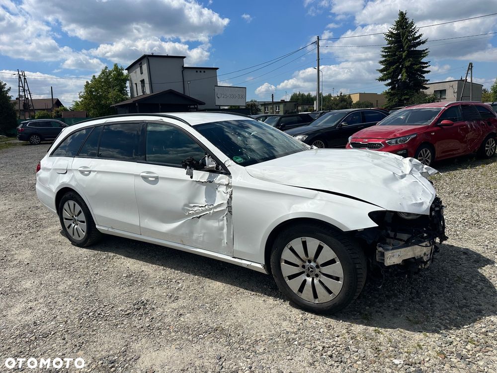 Mercedes-Benz Klasa E 220 d 4Matic 9G-TRONIC Avantgarde - 1