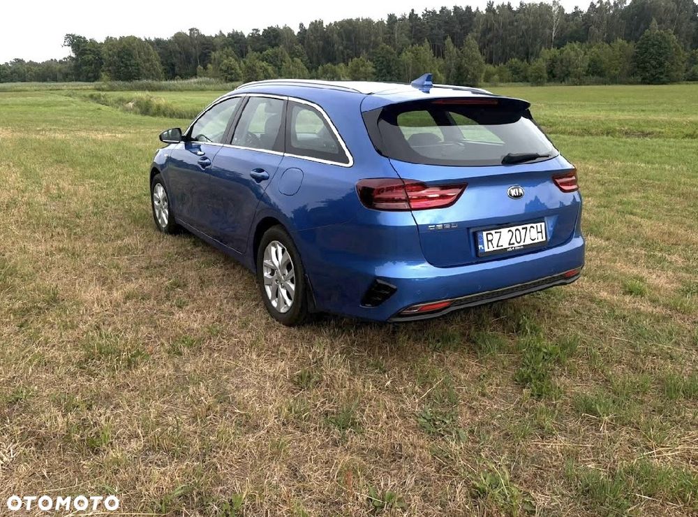Kia Ceed 1.6 CRDi mHEV GT-Line - 3