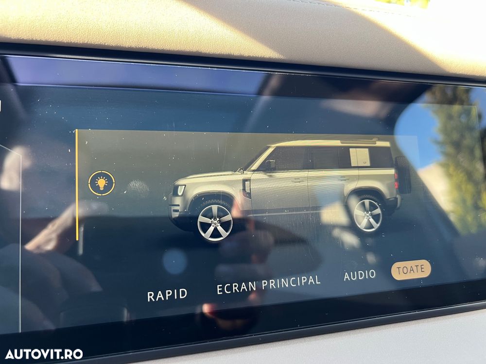 Land Rover Defender 110 3.0D 250 MHEV Hard Top X-Dynamic SE - 26