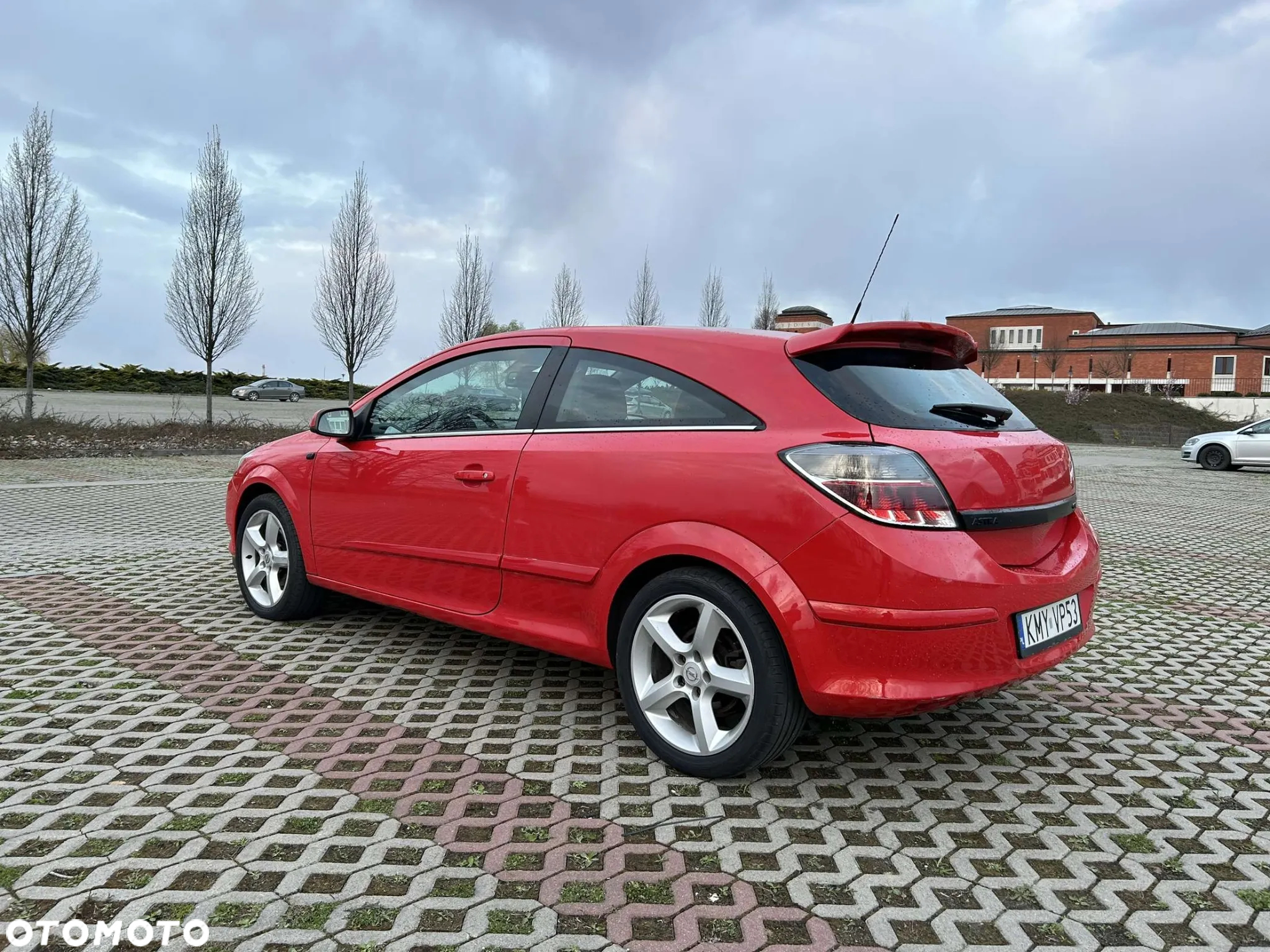 Opel Astra GTC 1.8 Cosmo - 11