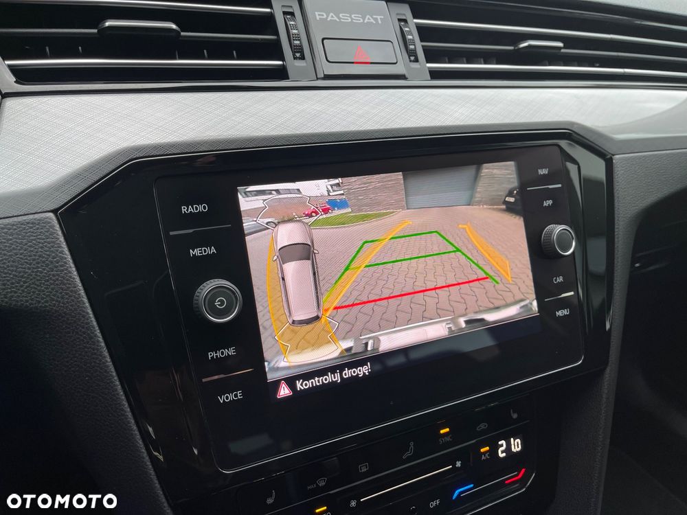 Volkswagen Passat 2.0 TDI EVO Business DSG - 10