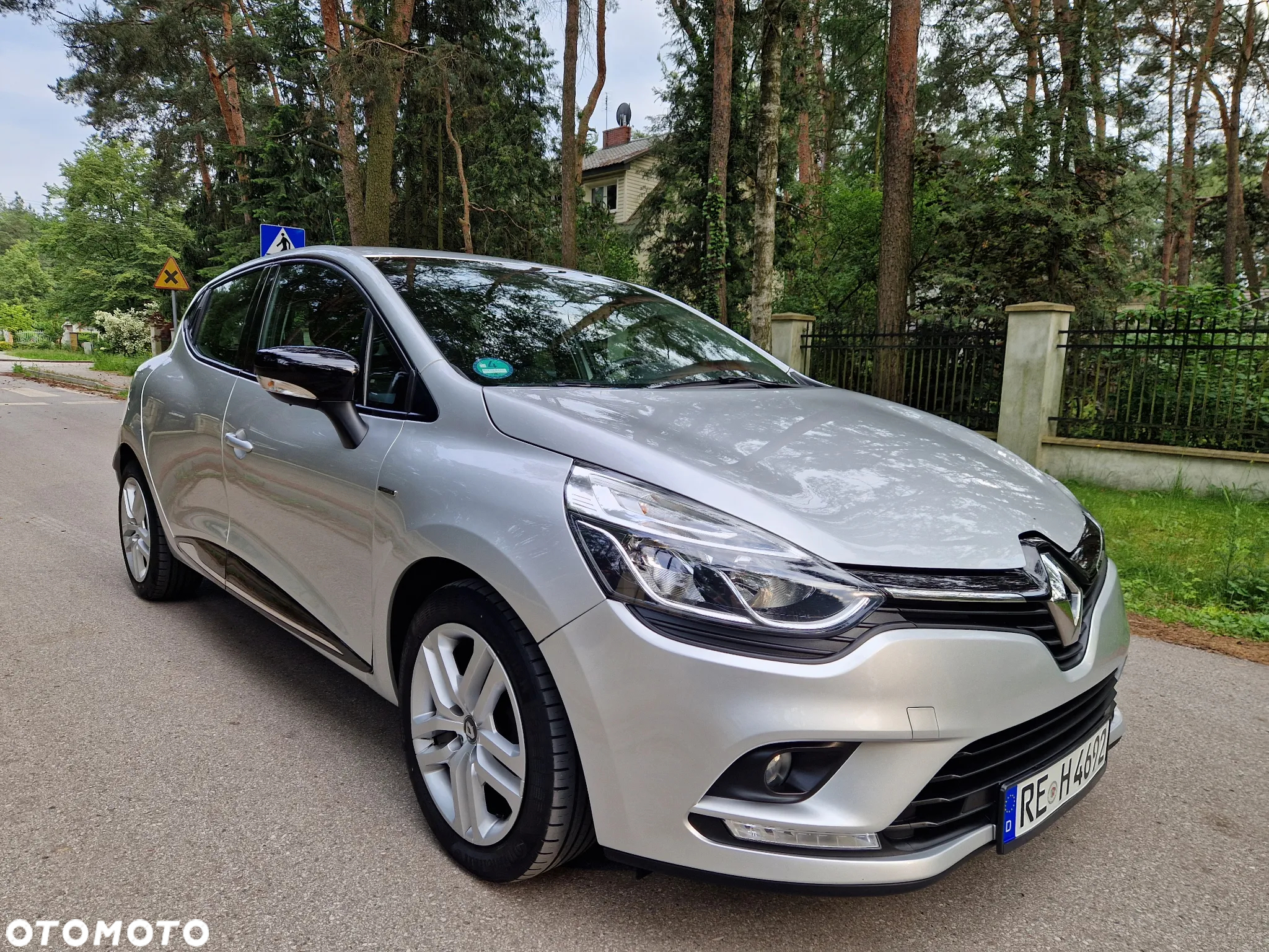 Renault Clio 1.2 16V Limited EU6 - 4