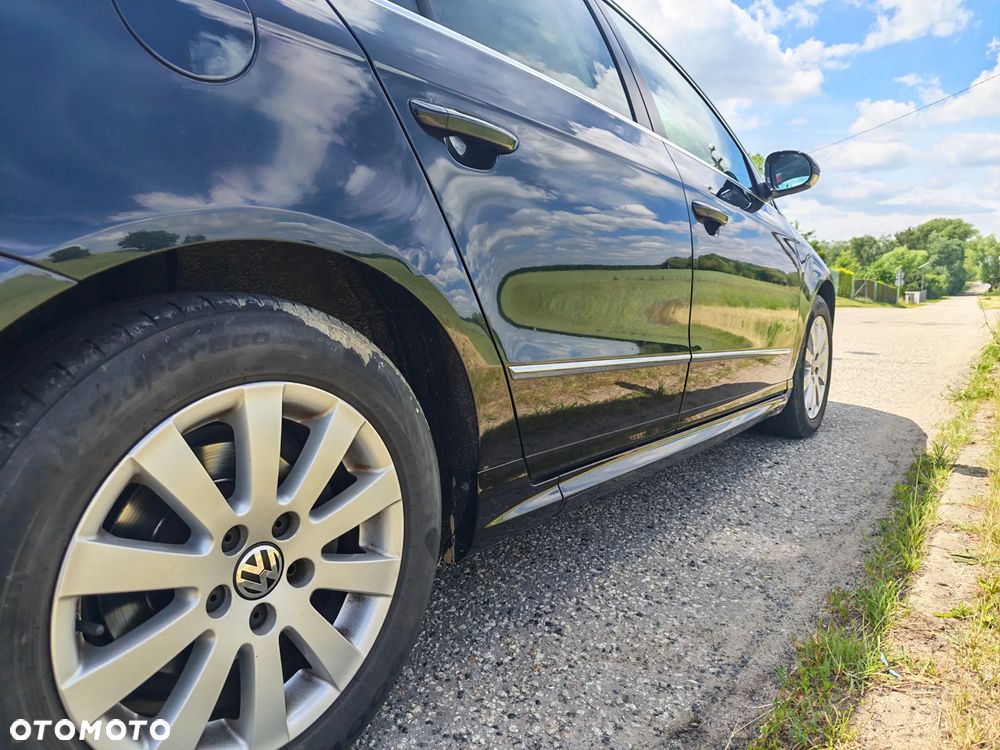 Volkswagen Passat 2.0 TDI Comfortline - 10