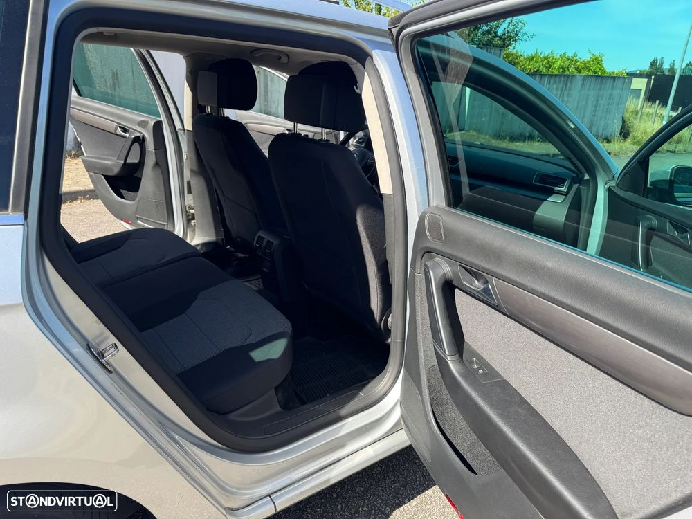 VW Passat Variant 1.6 TDI BlueMotion Comfortline - 17
