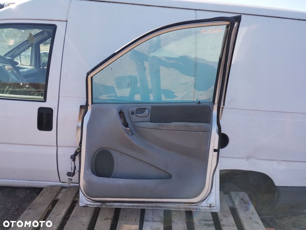 Chrysler Voyager Iv Drzwi Prawe Przód - 7