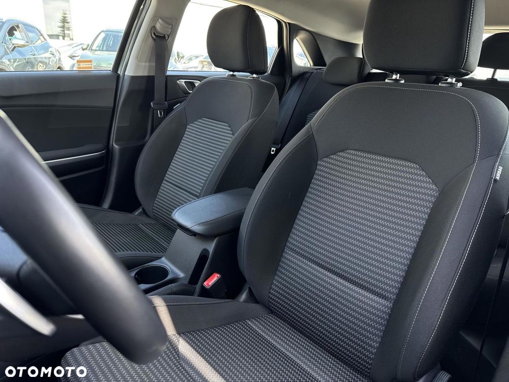 Kia Ceed 1.5 T-GDI M DCT - 12