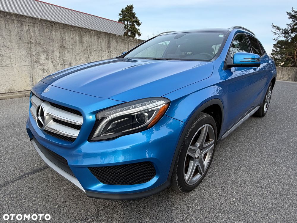 Mercedes-Benz GLA 250 7G-DCT AMG Line - 12