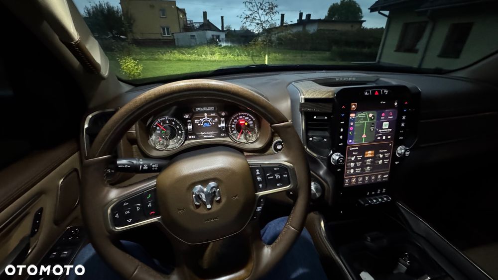 RAM 1500 5.7 Crew Cab Longhorn - 18