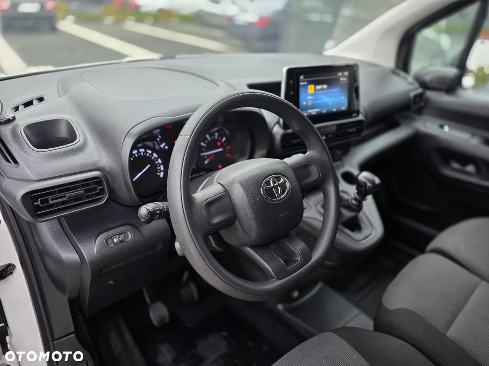 Toyota Proace City 2.0t 1.5 D-4d 100KM  3 OSOBOWA Furgon Blaszak BEZWYPADKOWA z Polskiego Salonu I Pierwszy i Jedyny Właściciel I Pełna Faktura Vat 23% - 8