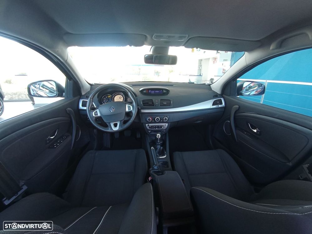 Renault Mégane Sport Tourer 1.5 dCi Dynamique SS - 22