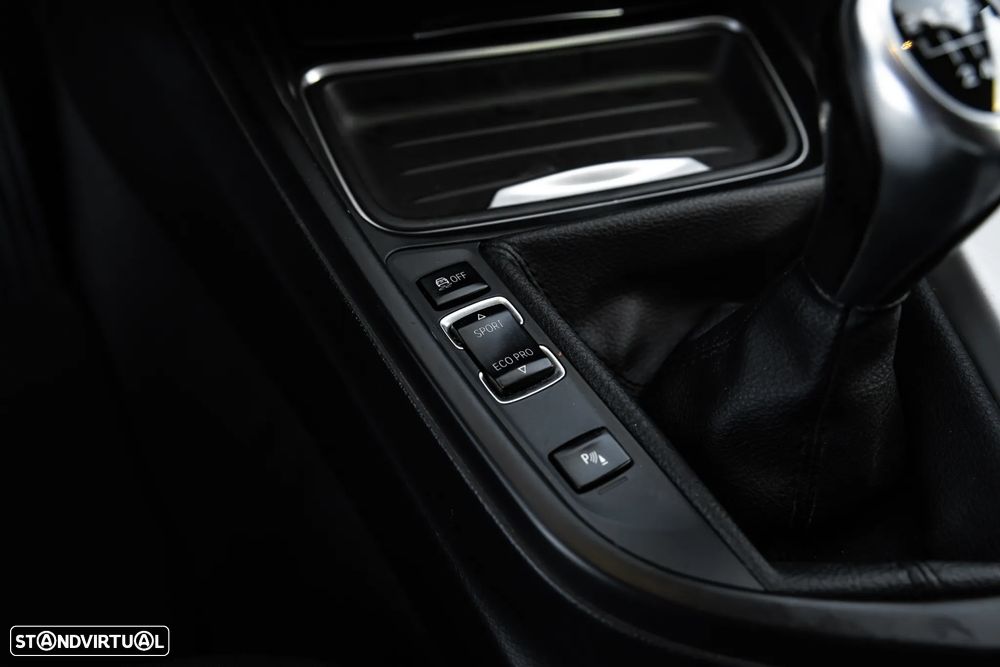 BMW 320 d Blue Performance - 33