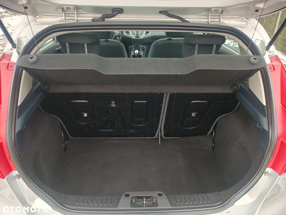 Ford Fiesta 1.25 Celebration - 20