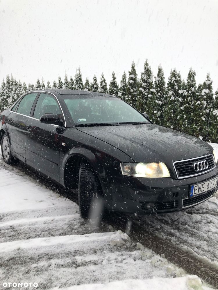 Audi A4 Limousine - 3