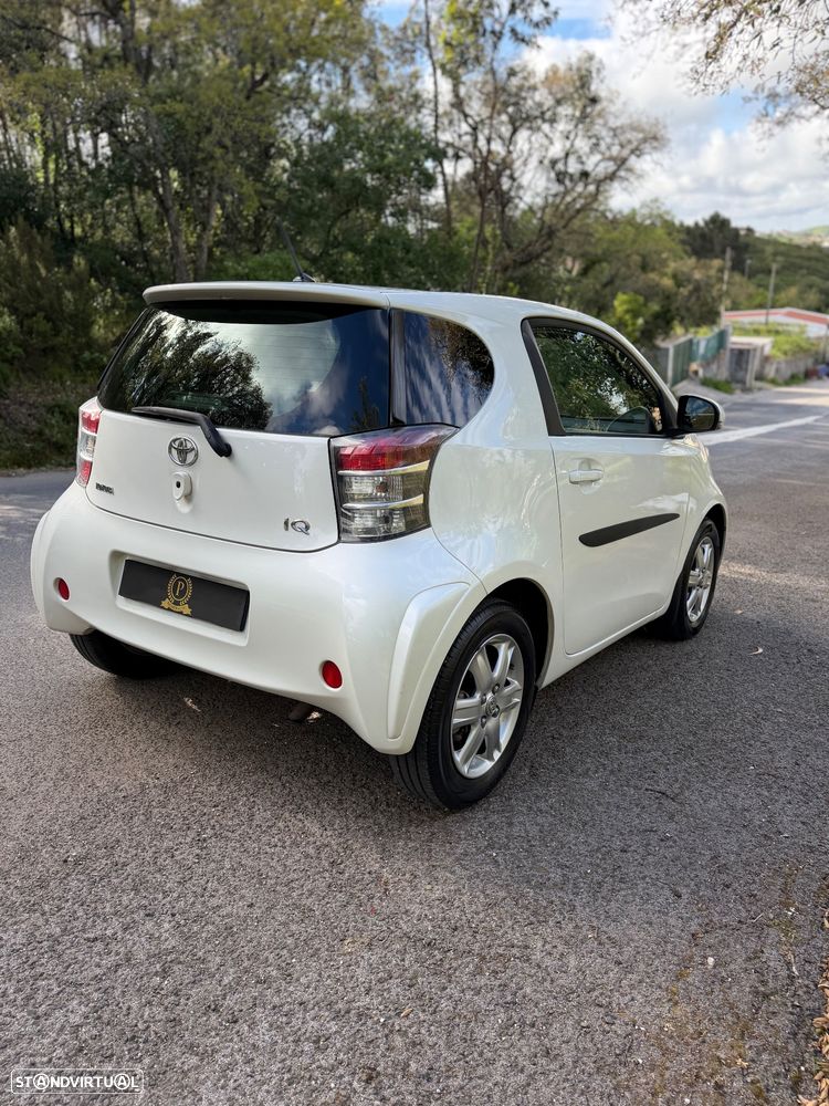 Toyota iQ 1.0 VVT-i 2 MultiDrive - 6