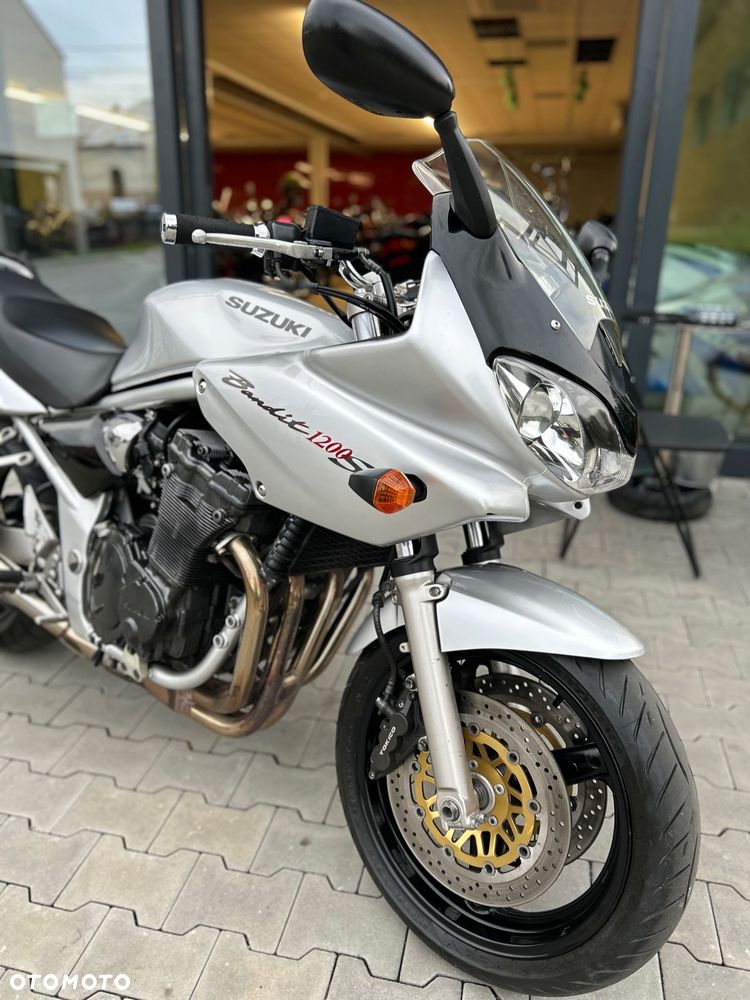 Suzuki Bandit - 12