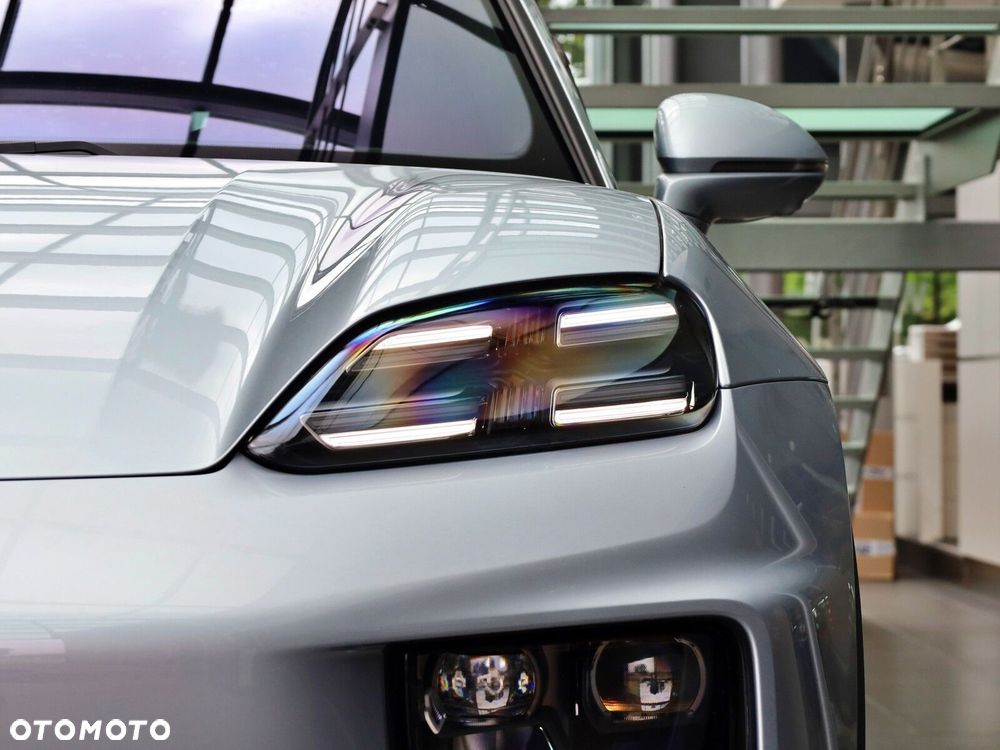Porsche Macan - 10