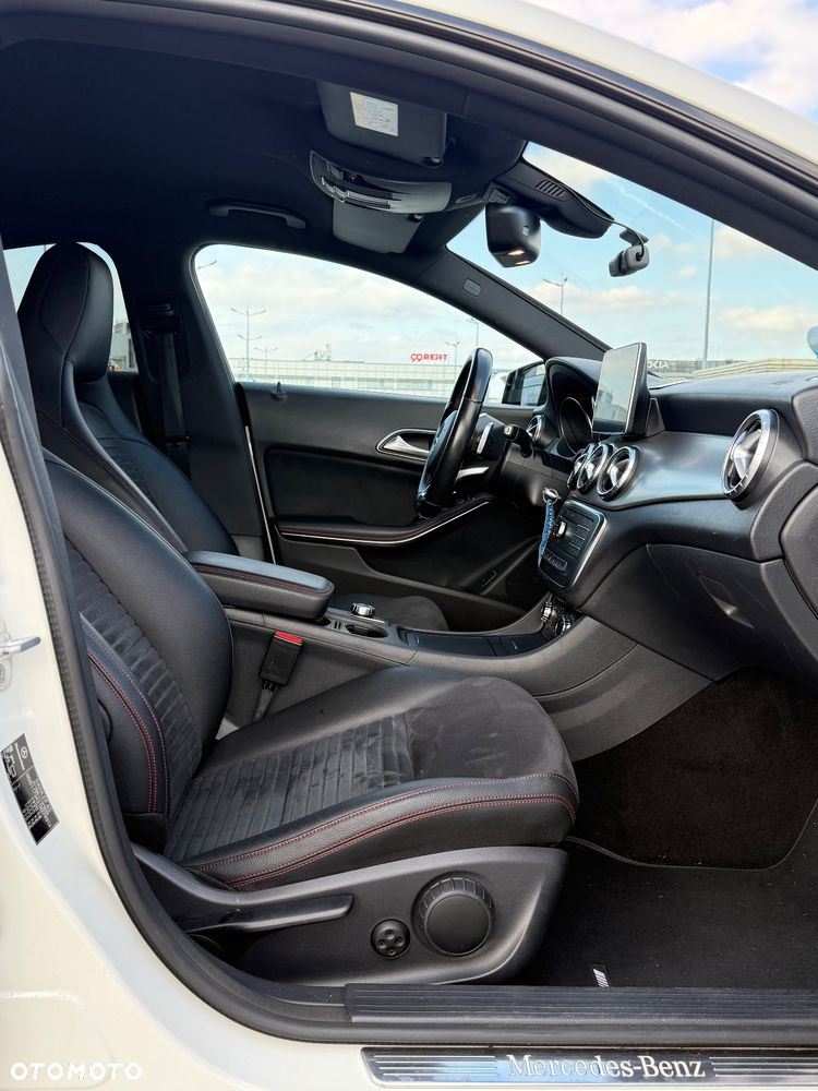 Mercedes-Benz CLA - 17