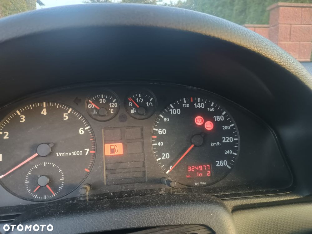 Audi A4 Limousine - 11