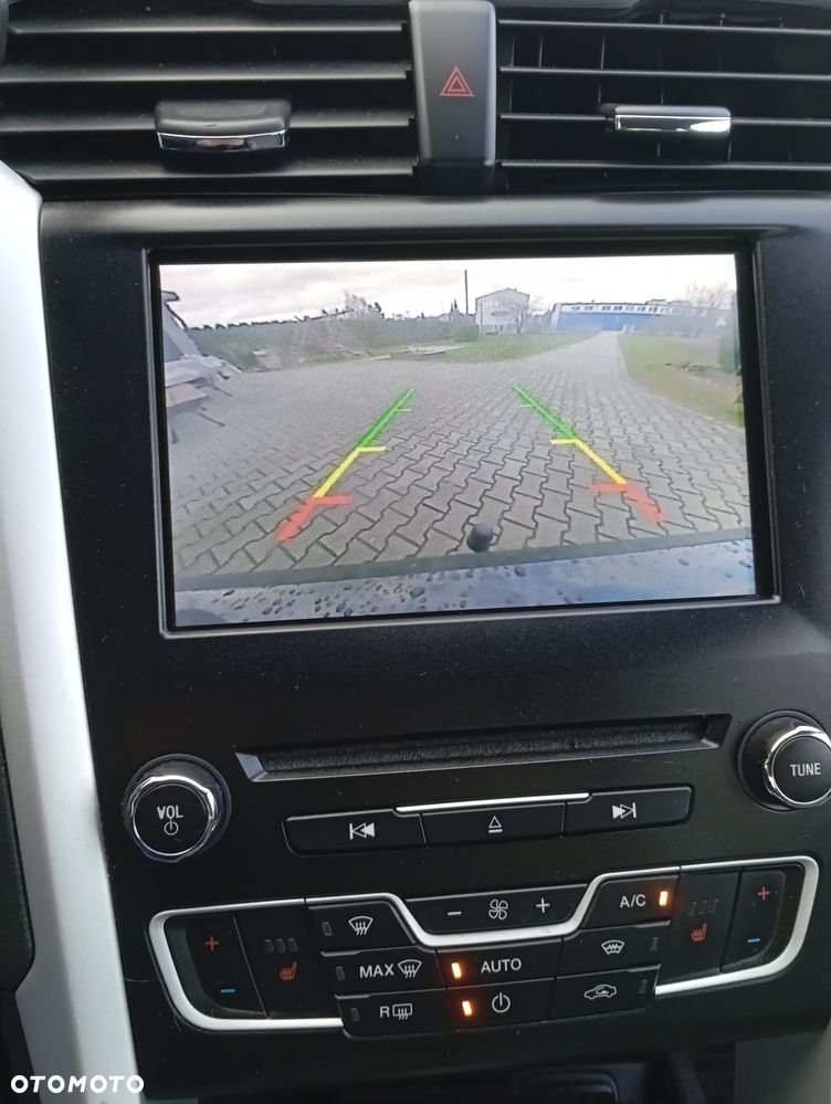 Ford Fusion - 20