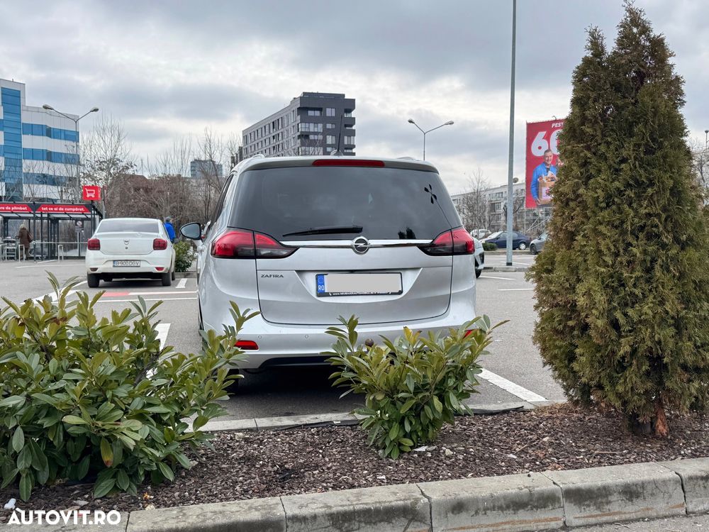 Opel Zafira 2.0 D (CDTI) Automatik Edition - 6