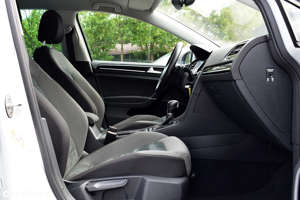Volkswagen Golf 1.5 TSI BMT Comfortline DSG - 8