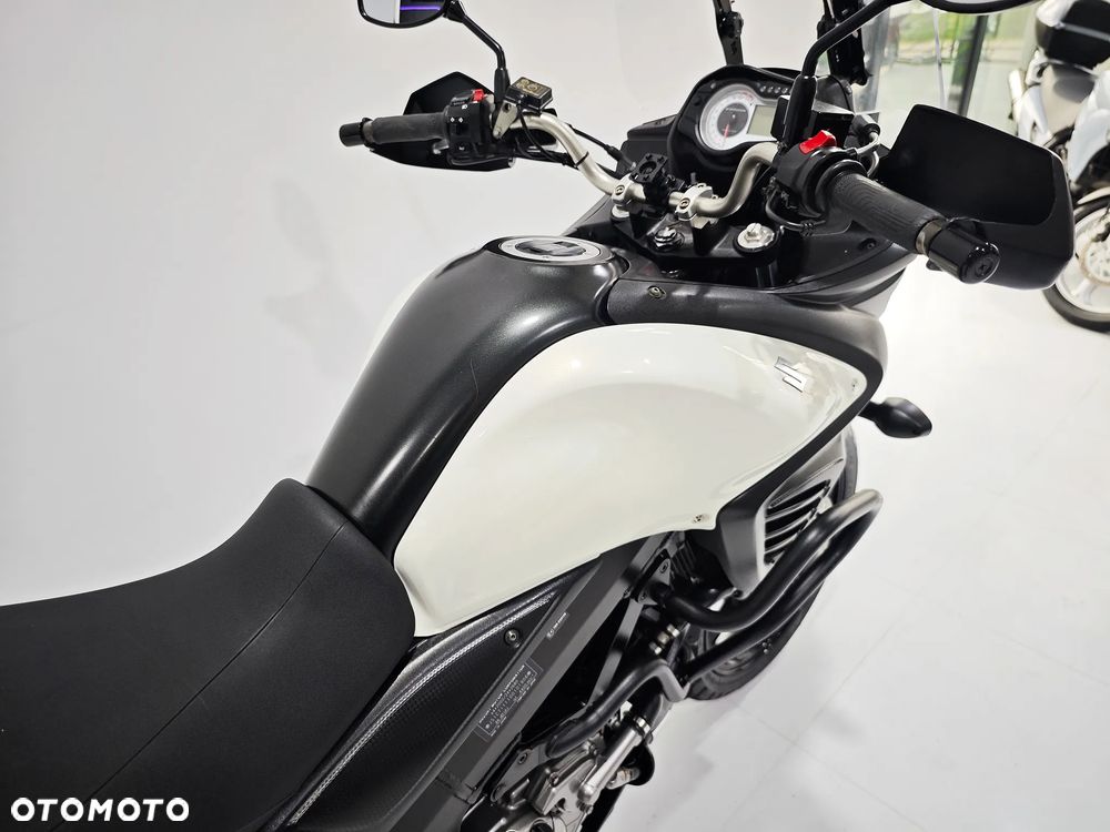 Suzuki V-STROM - 11