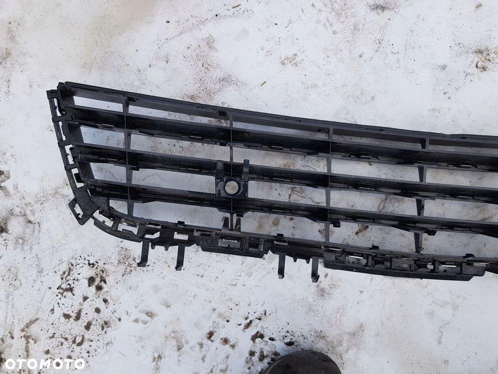 kratka zderzaka przód Opel Astra H GTC - 8