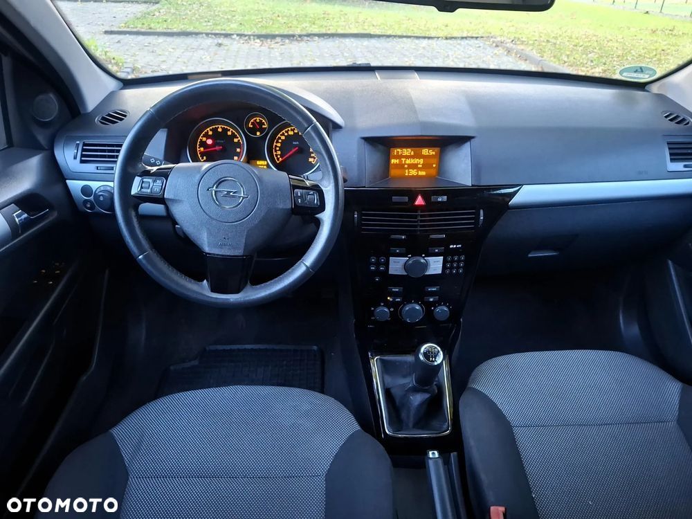 Opel Astra 1.6 Edition 111 Jahre - 36