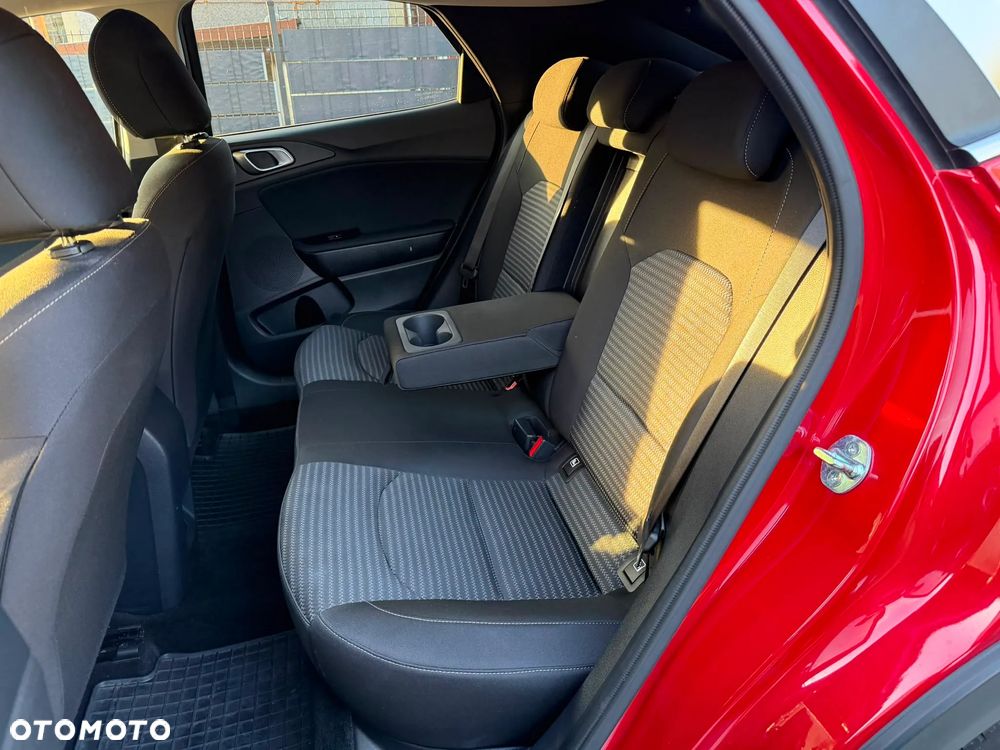 Kia XCeed 1.5 T-GDI Business Line DCT - 16