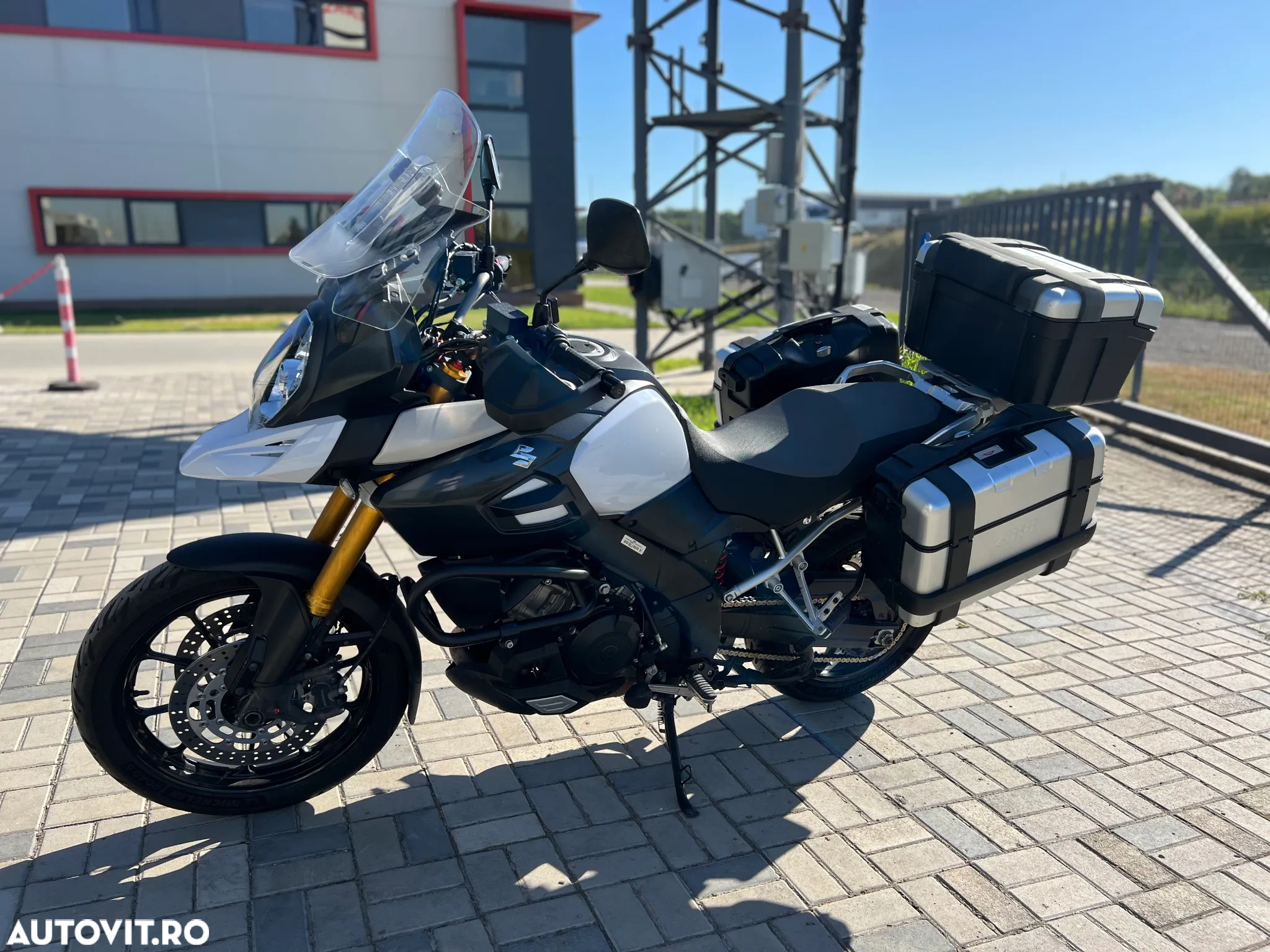 Suzuki DL 1000 V-Strom - 2