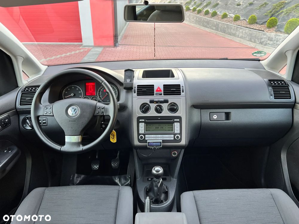 Volkswagen Touran 1.6 Trendline - 21