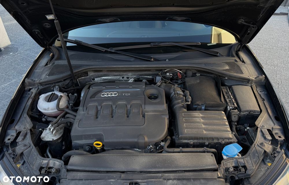Audi A3 Sportback 2.0 TDI (clean diesel) S tronic Ambiente - 17