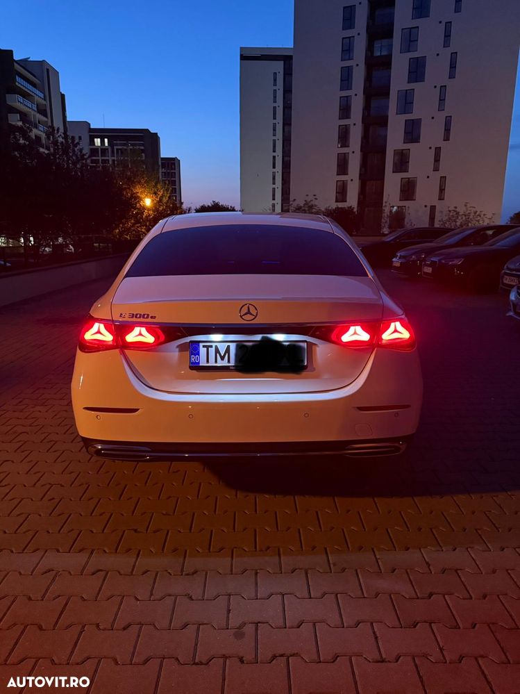 Mercedes-Benz E 300 PHEV - 5