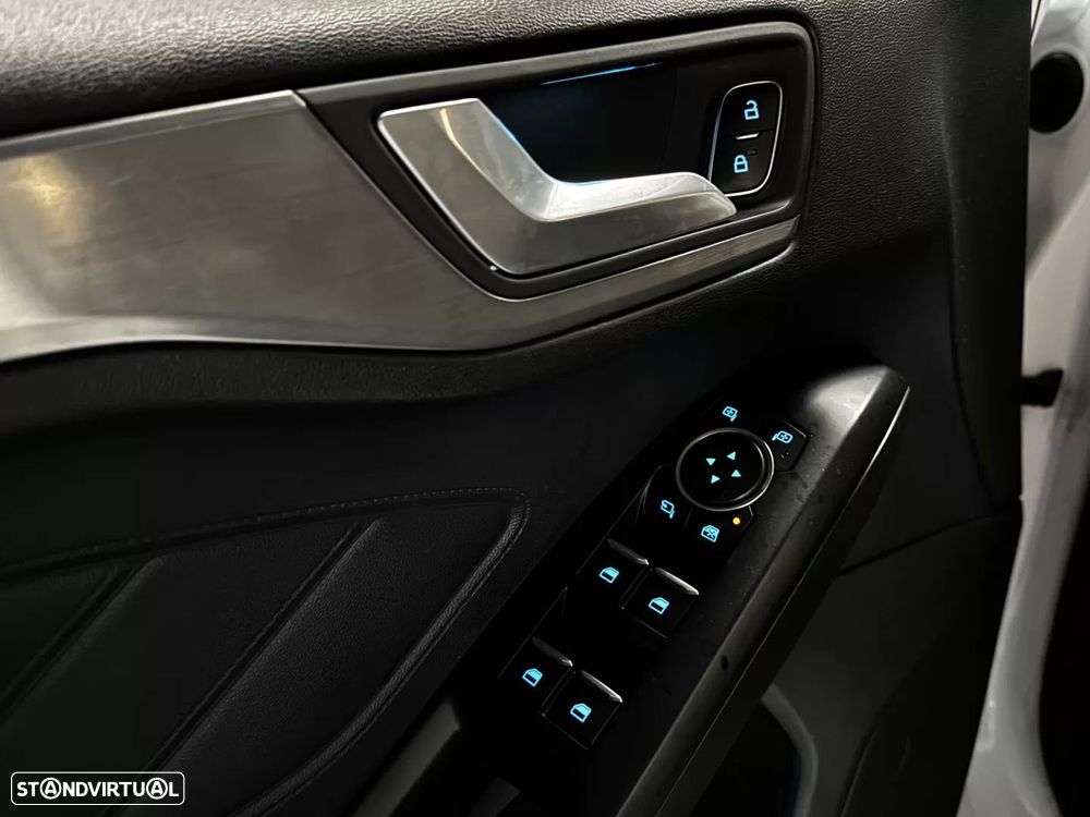 Ford Focus SW 1.5 TDCi EcoBlue Titanium - 21