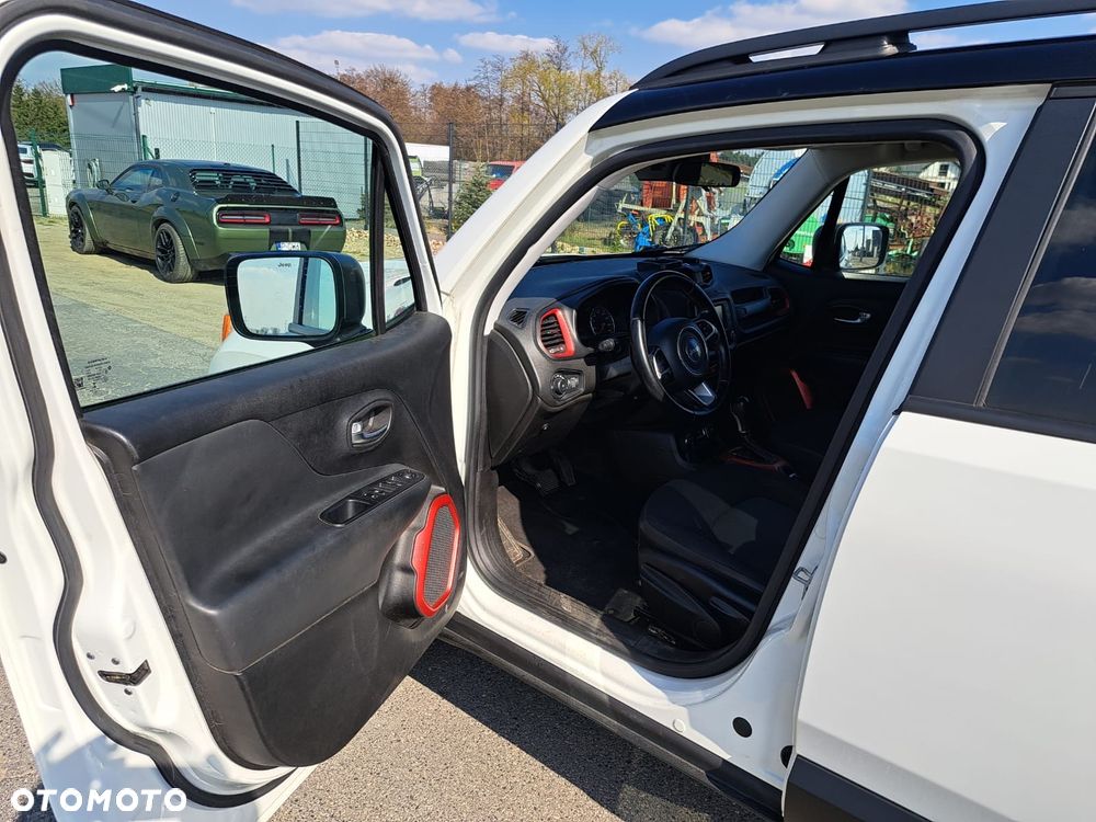 Jeep Renegade - 21