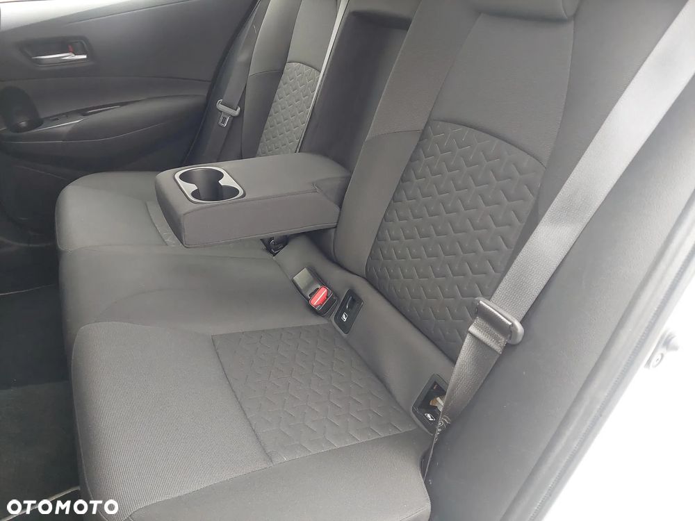 Toyota Corolla 1.8 Hybrid Comfort - 16