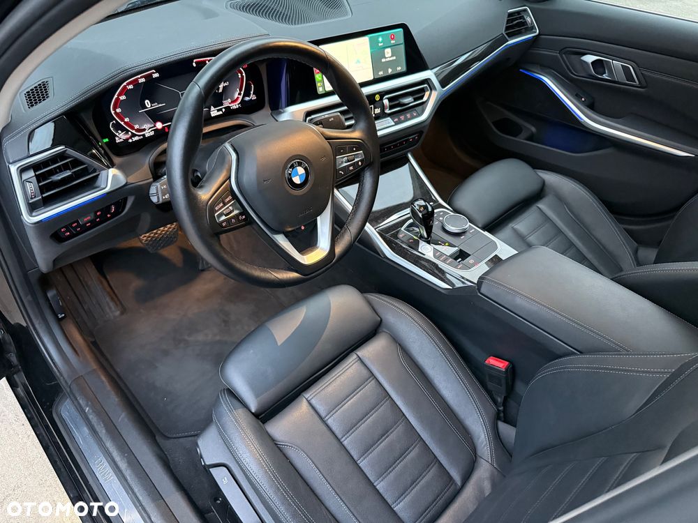 BMW Seria 3 320d xDrive Luxury Line - 12