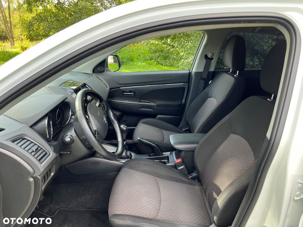 Mitsubishi ASX 1.6 2WD Diamant Edition - 13