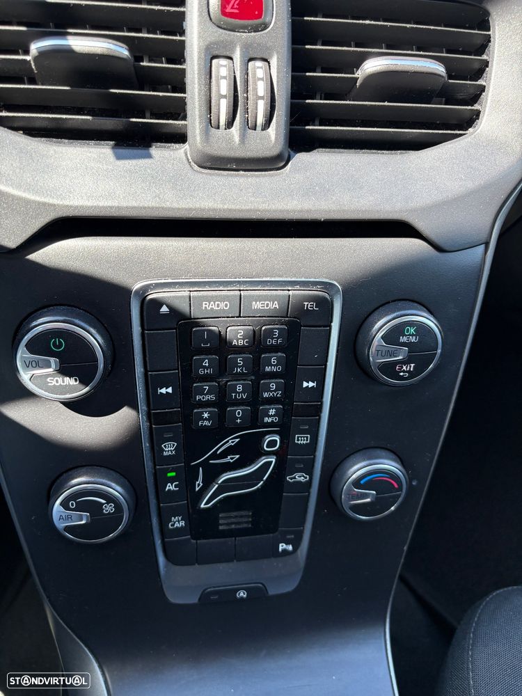 Volvo V40 2.0 D2 R-Design Momentum - 52