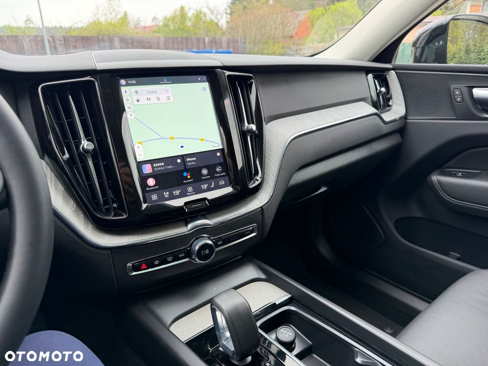 Volvo XC 60 B5 B AWD Plus Dark - 14