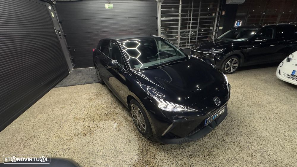 MG MG4 64 kWh Luxury - 4