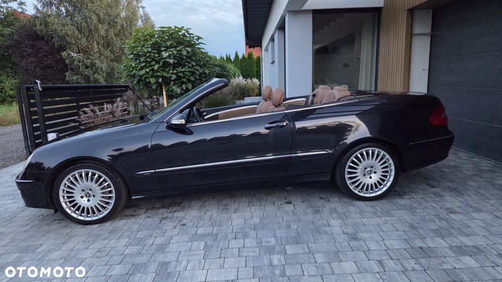 Mercedes-Benz CLK - 15