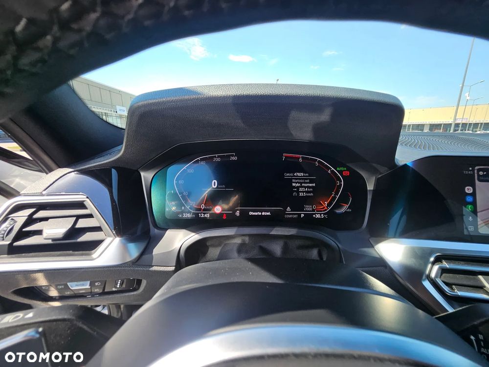 BMW Seria 3 330i xDrive M Sport sport - 12