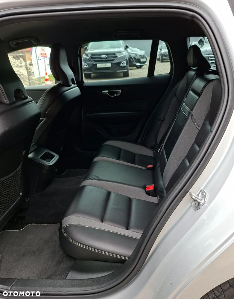 Volvo V60 D3 Geartronic RDesign - 10