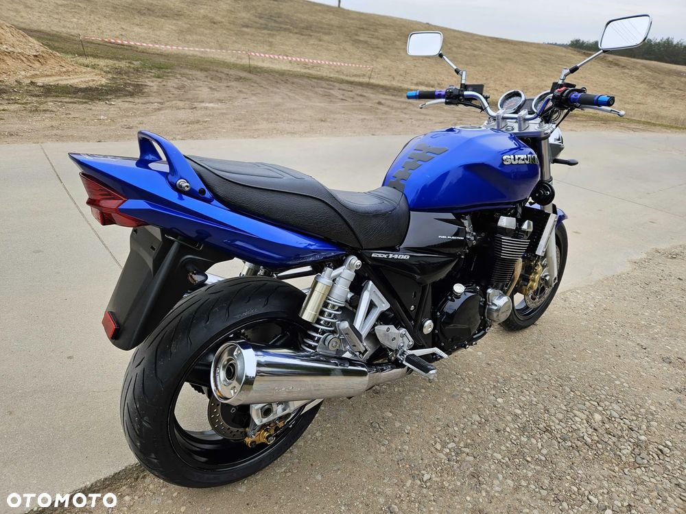 Suzuki GSX - 4