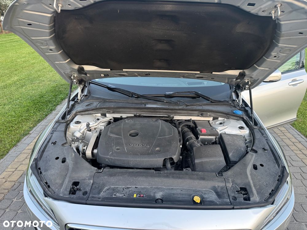Volvo V90 Cross Country T6 AWD - 32