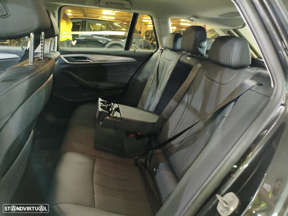 BMW 530 e - 9